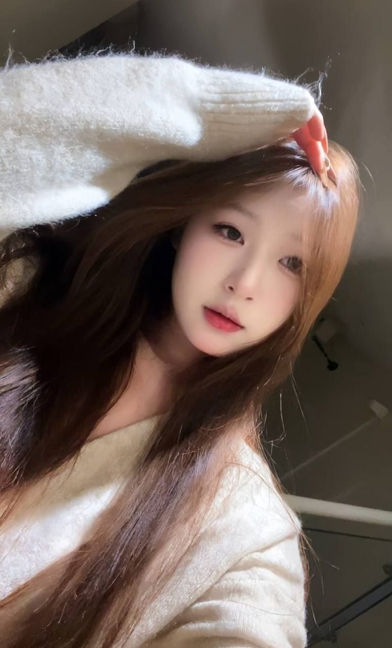 嫩妹、舌吻、少女感、丝袜诱惑