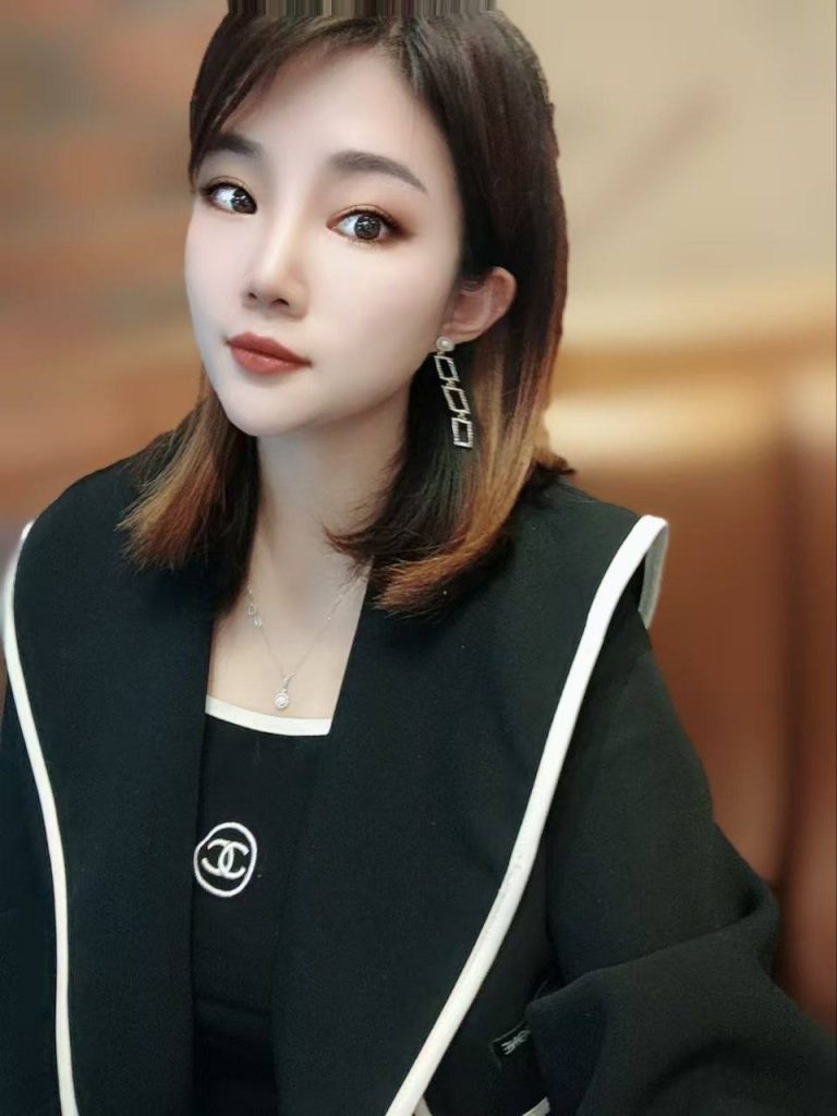 清纯、甜美、温柔
