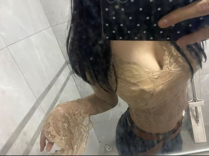 少女感、大长腿、六九