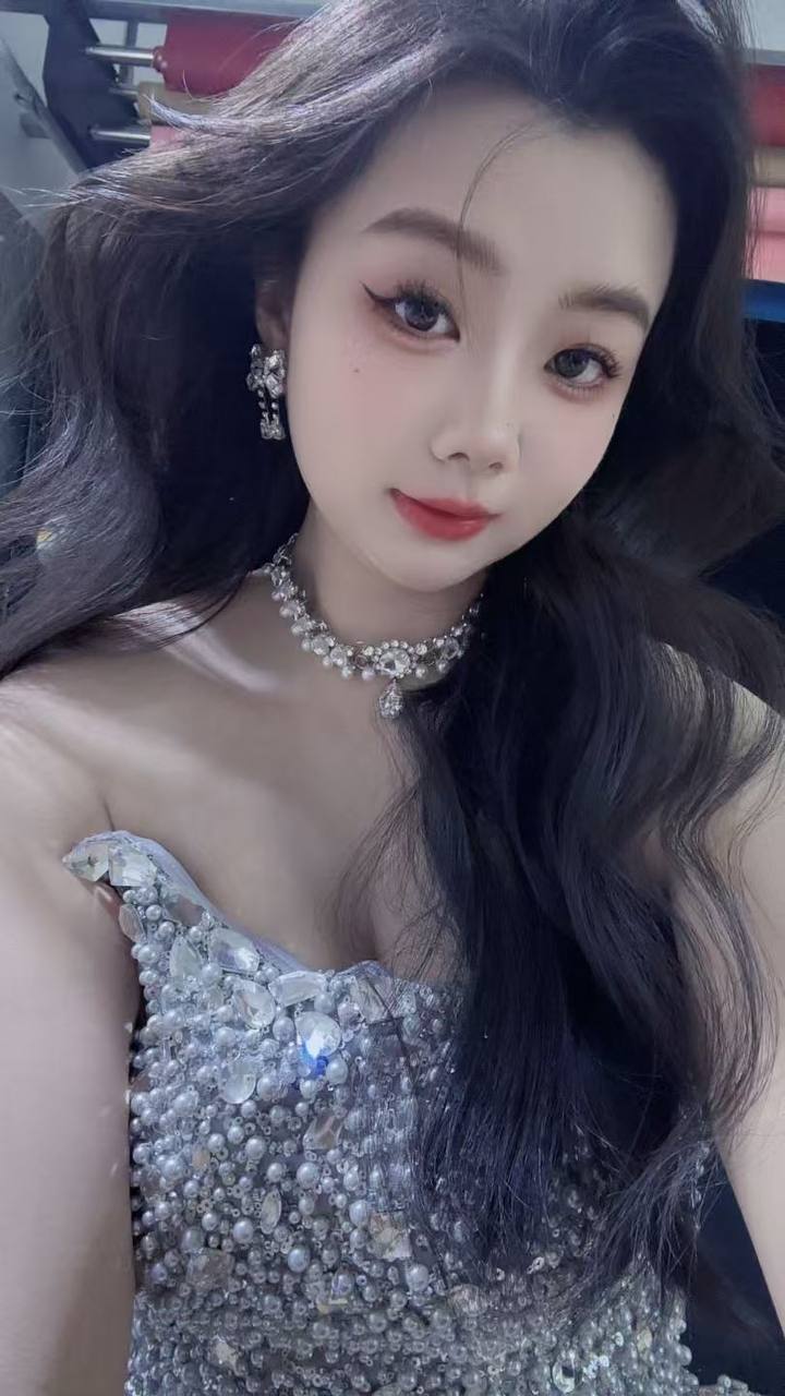 清纯、甜美、温柔