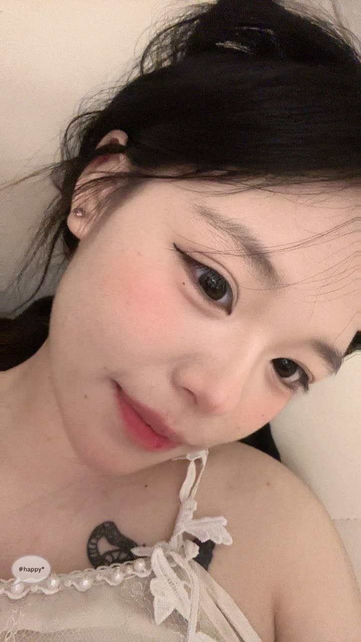 少女感、舌吻、陪浴、丝袜调情