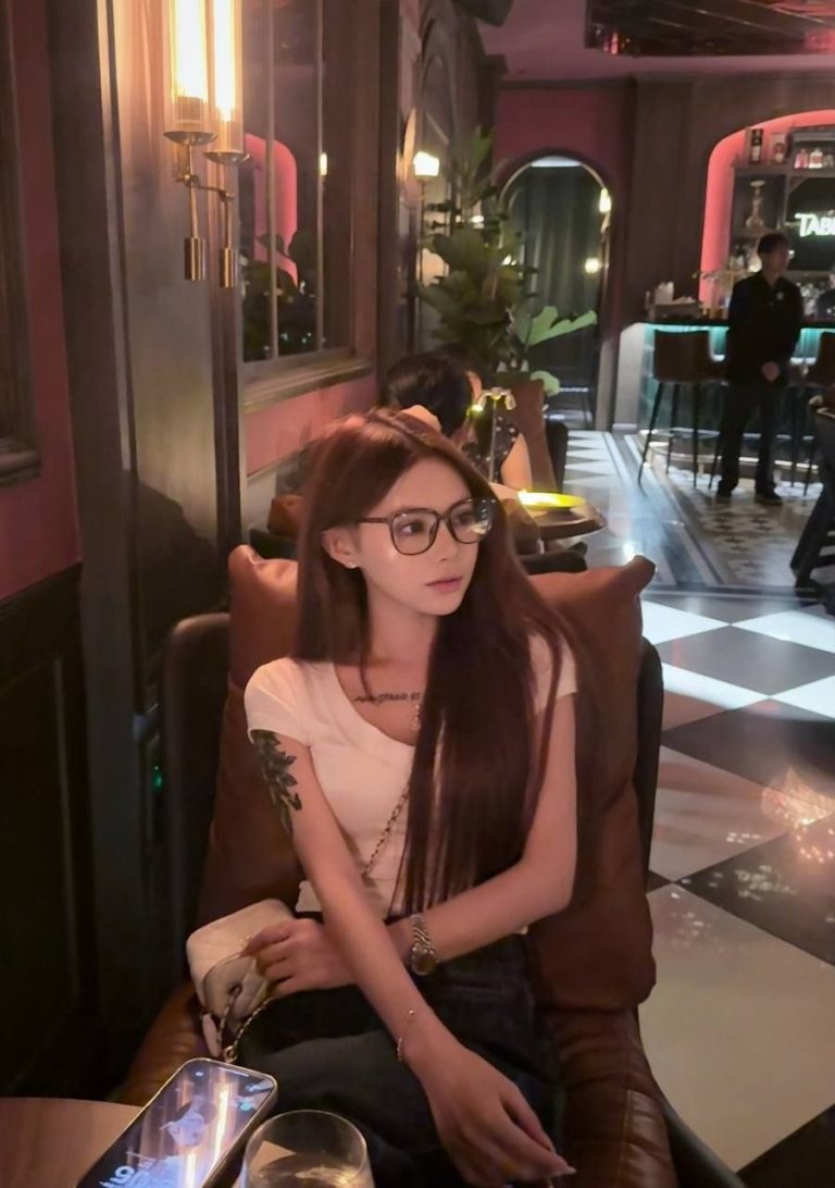舌吻、六九、课表、少女感