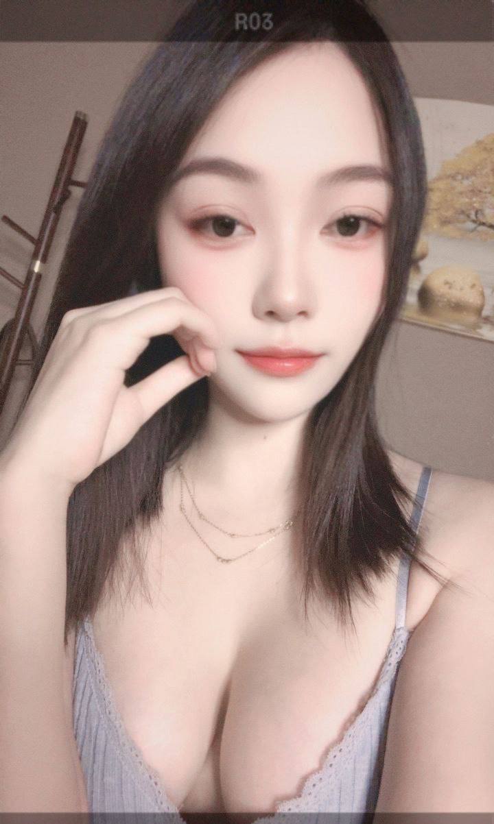 声音甜美、女友感、制服丝袜、皮肤光滑