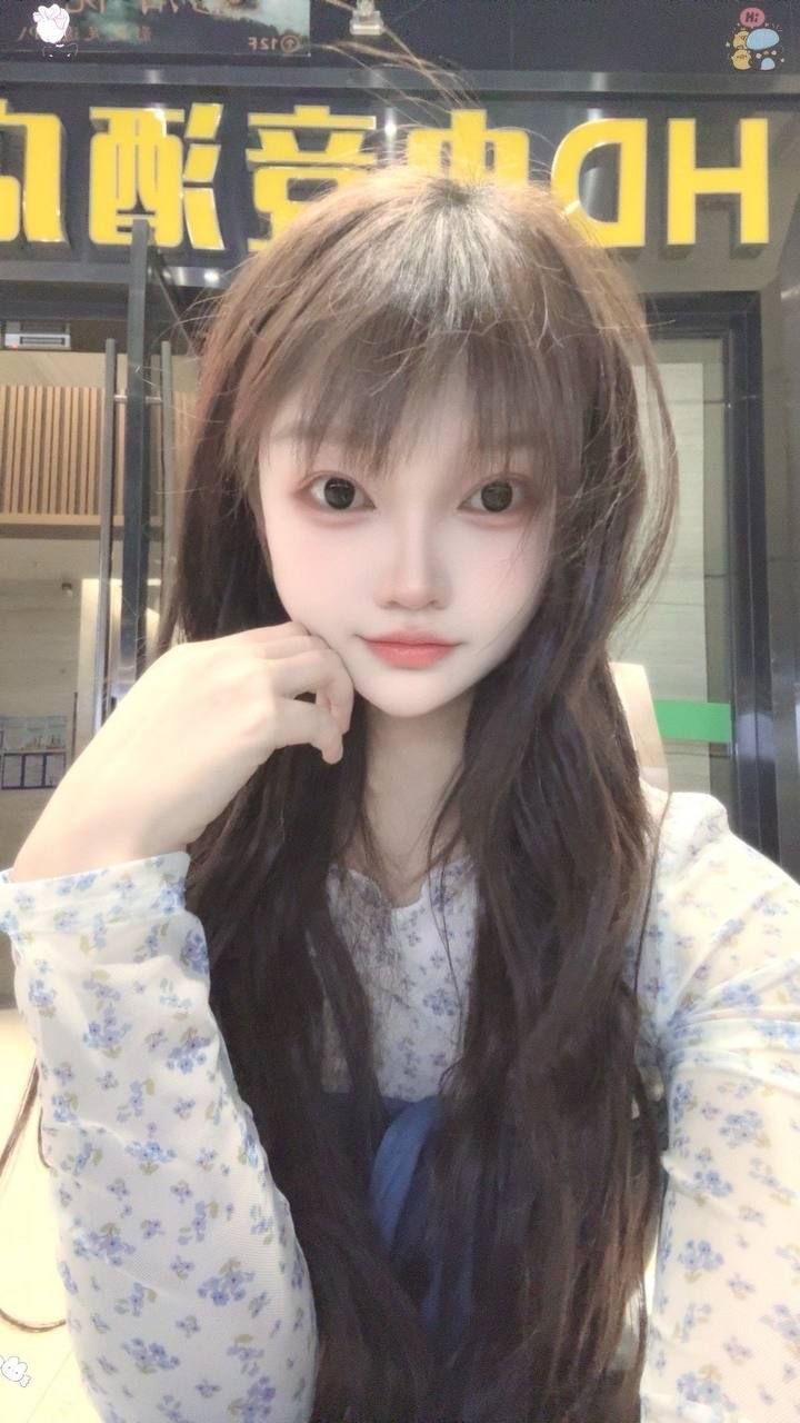 少女感、大长腿、刚下海