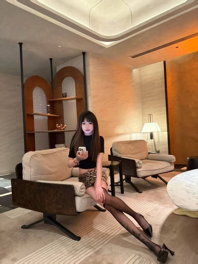 大长腿、少女感、刚下海、清纯