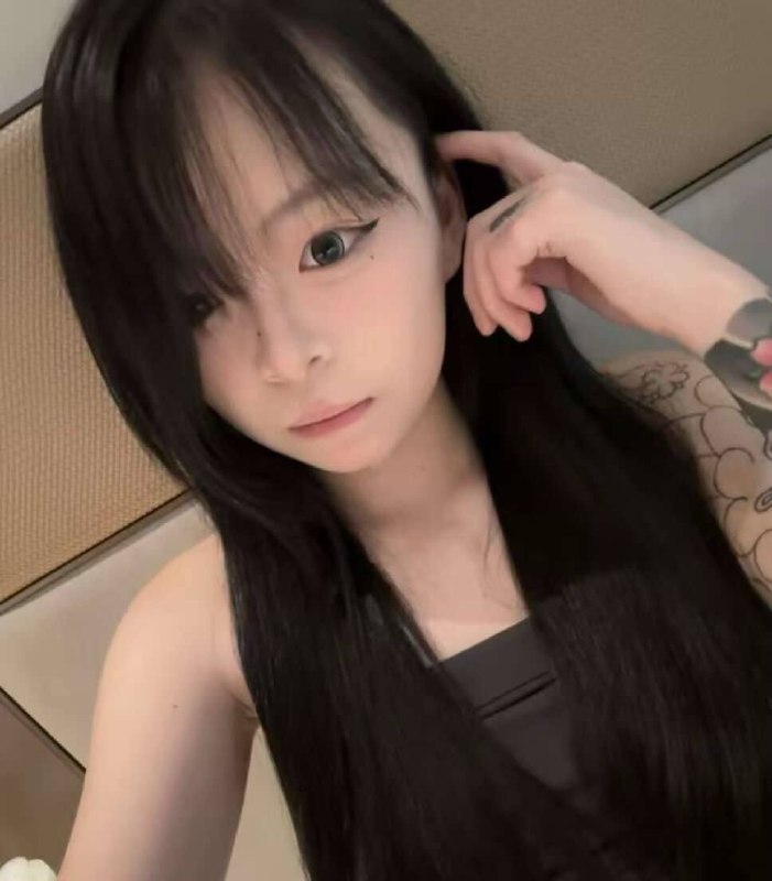 少女感、清纯、甜美、服务系