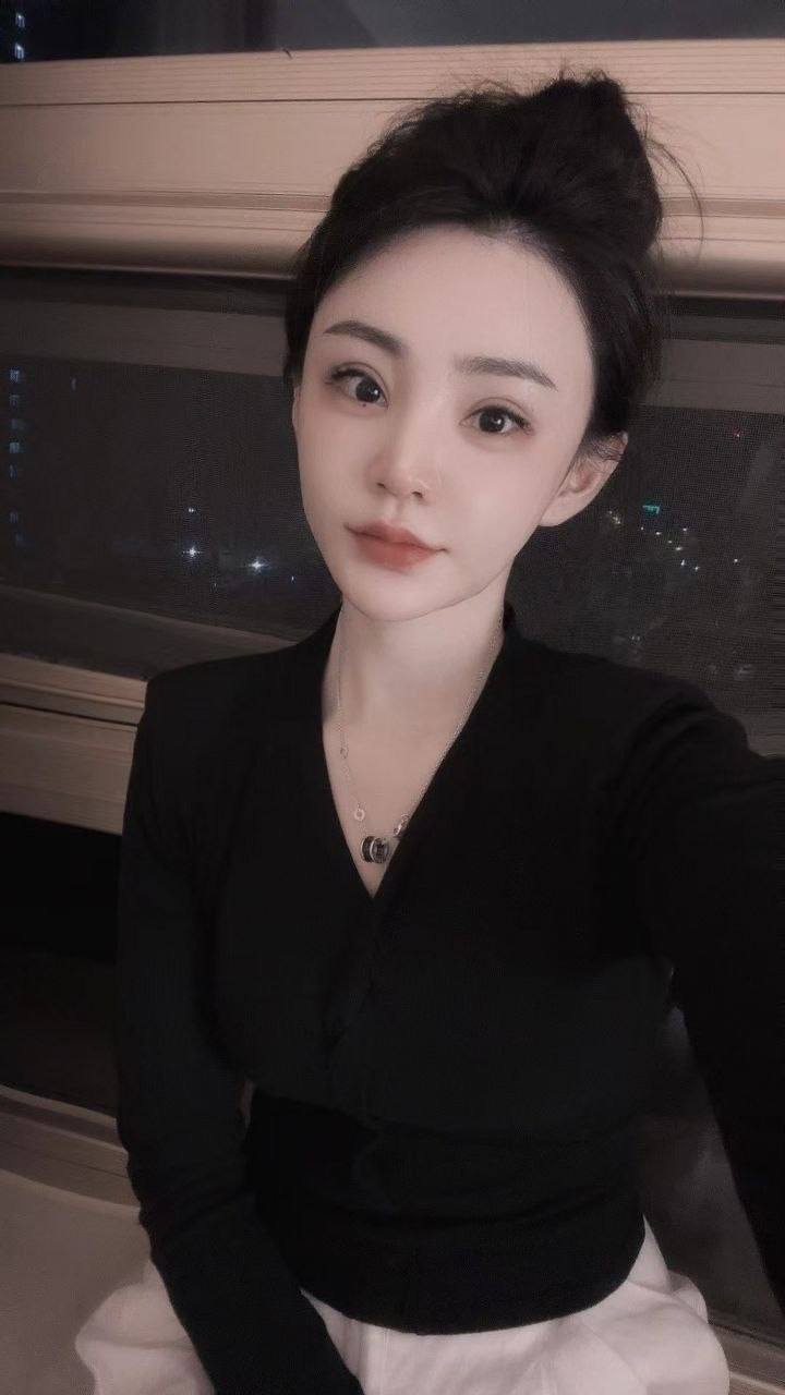 清纯、甜美、温柔