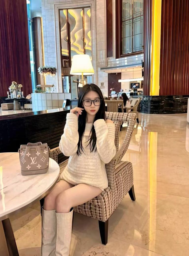 丝袜、漫游、清纯