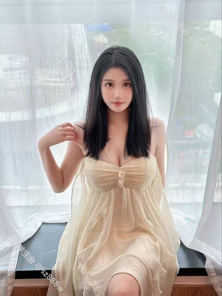 少女感、兼职、服务热情、皮肤白嫩
