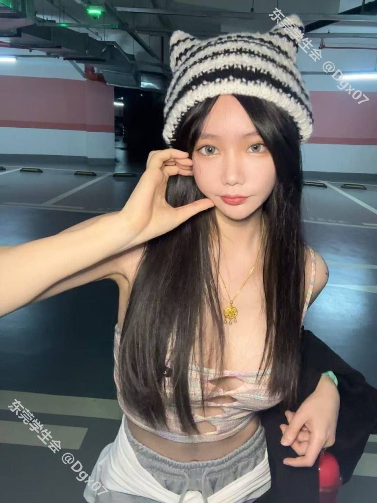 黑丝、制服风、少女感、女友感