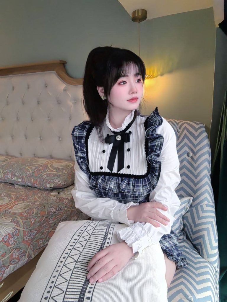 易高潮、丝袜调情、制服诱惑