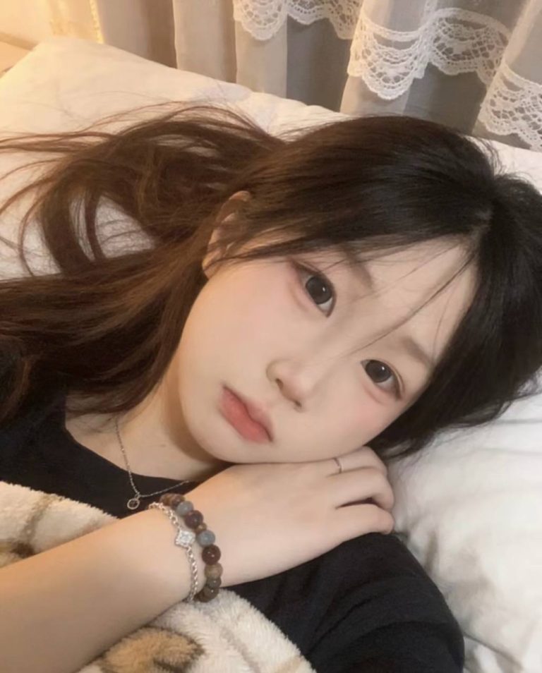 少女感、丝袜诱惑、清纯、甜美