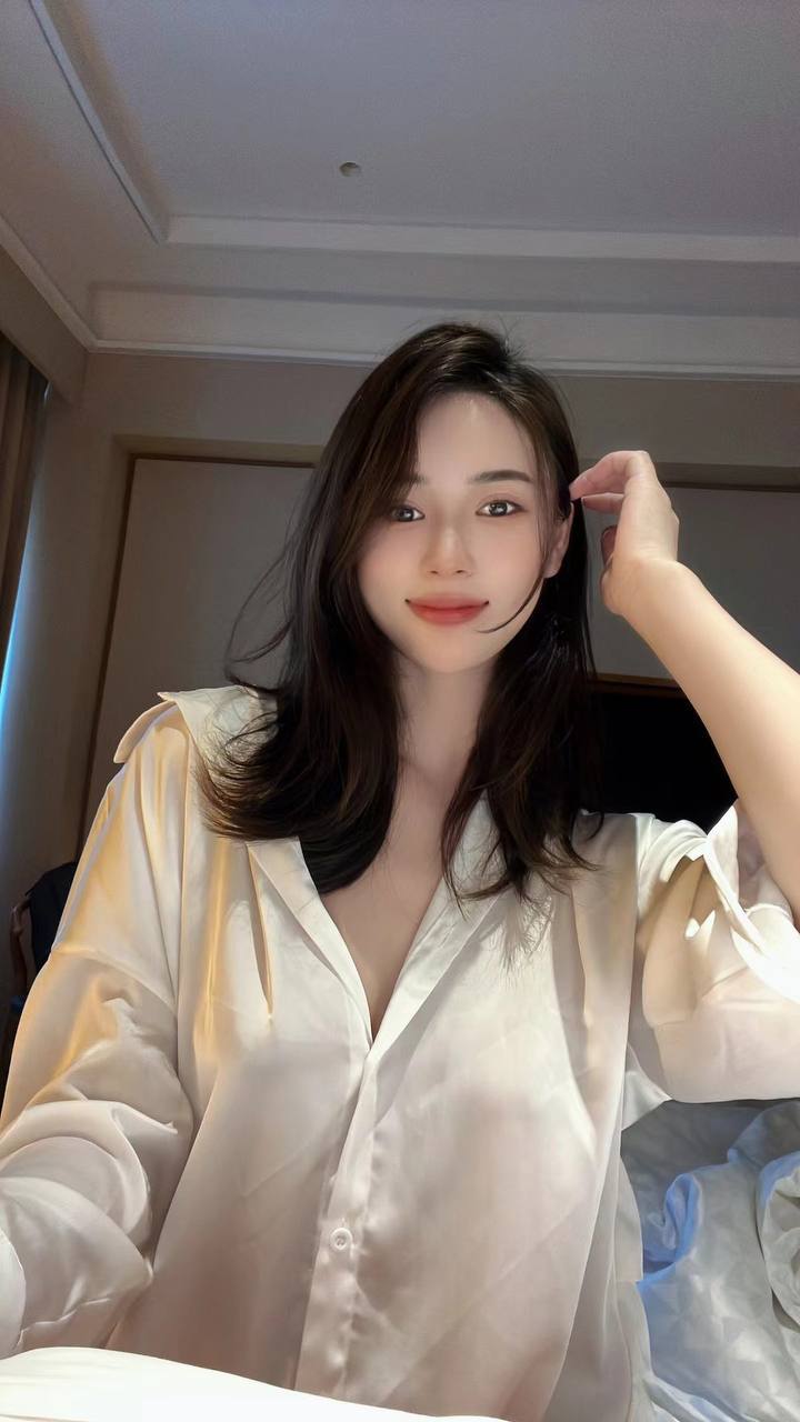 御姐、耐看、态度好