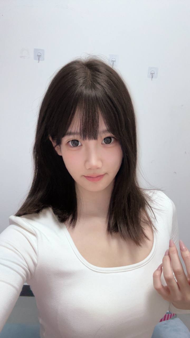 少女感、大长腿、清纯