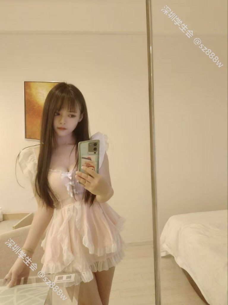 制服风、丝袜、高跟