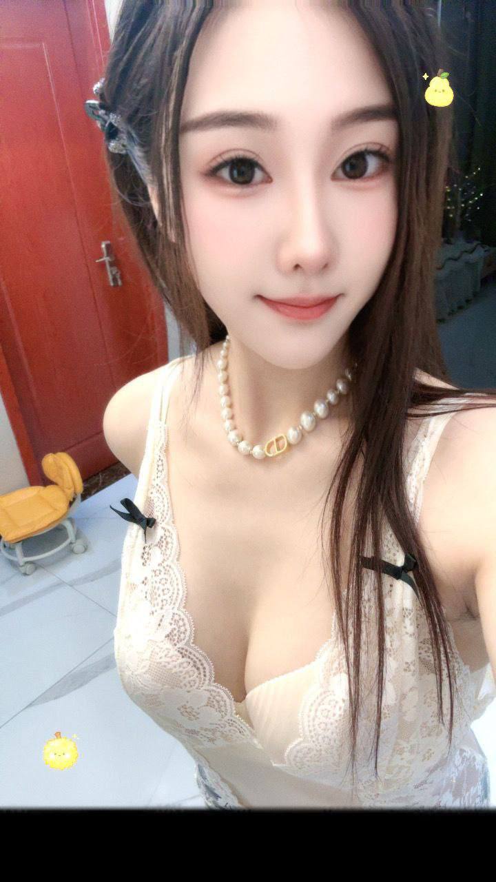 温柔体贴、女友感、身材好