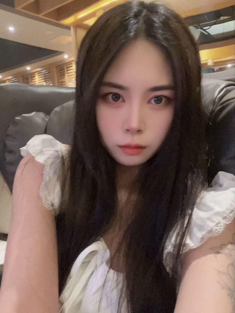 少女感、态度好、感觉好、丰满