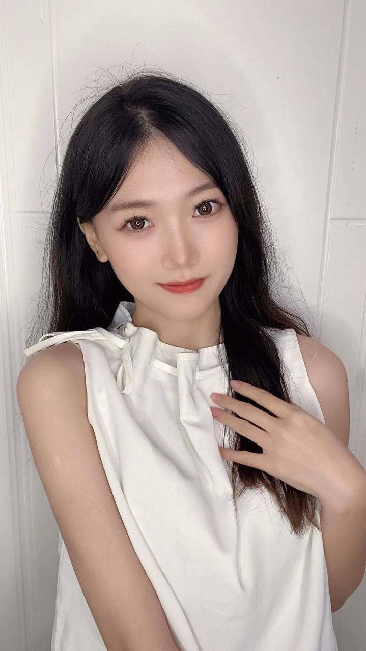 御姐、制服诱惑、肤白貌美、清纯