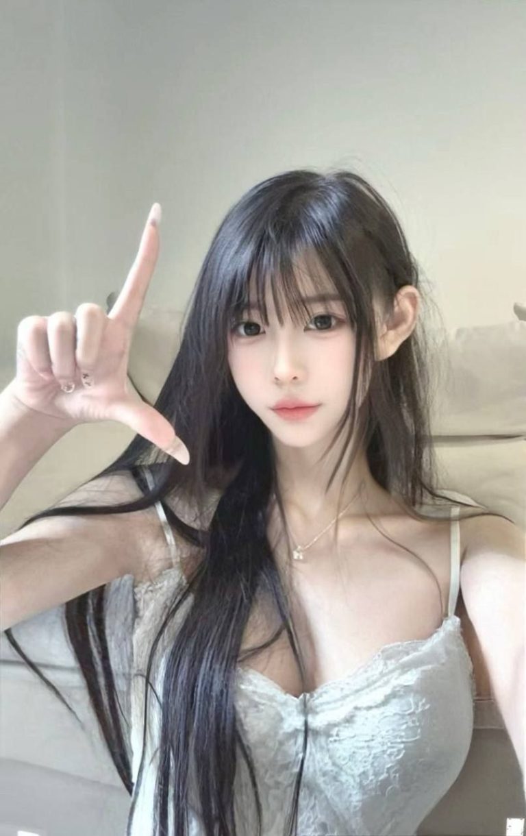 高挑、苗条、清纯、甜美