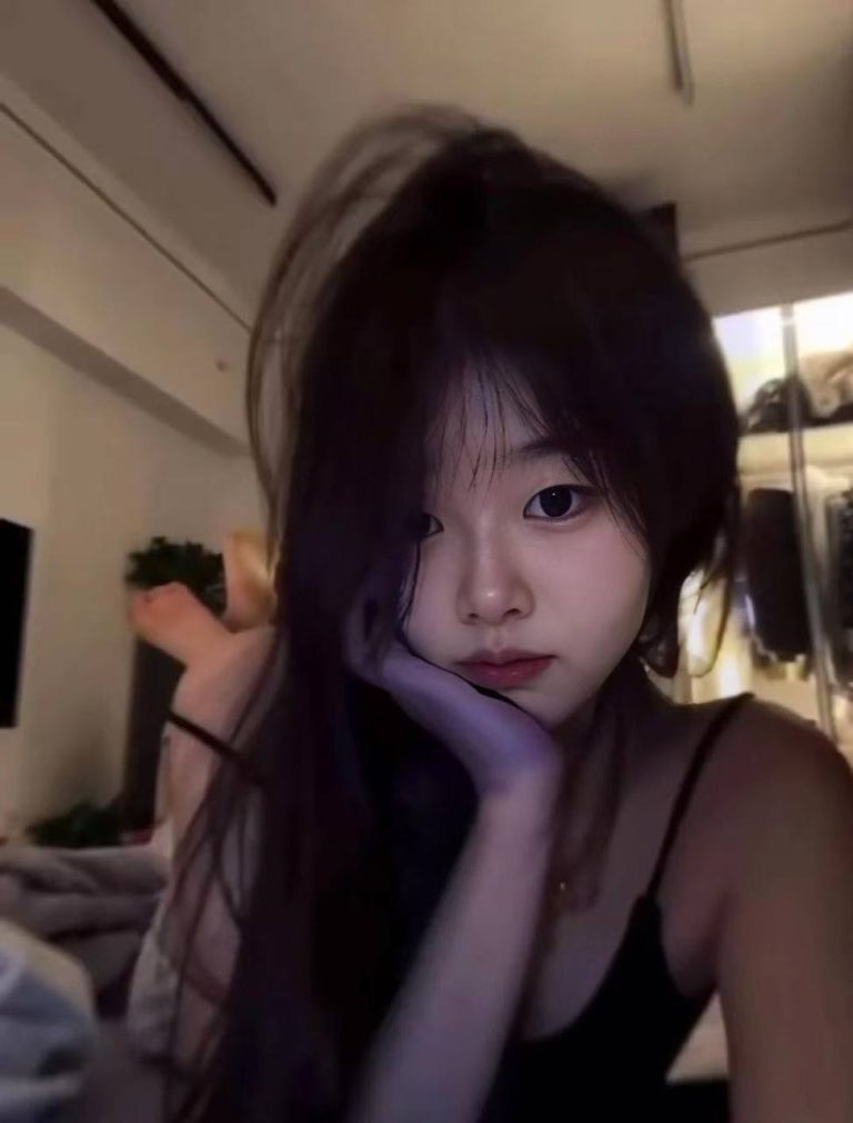 69、丝袜、乖巧、少女感