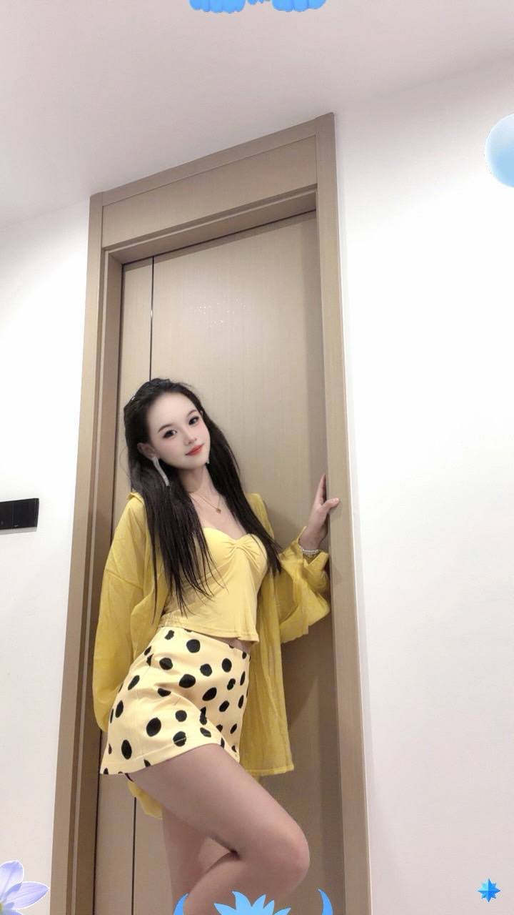 少女感、丝袜制服、清纯、甜美