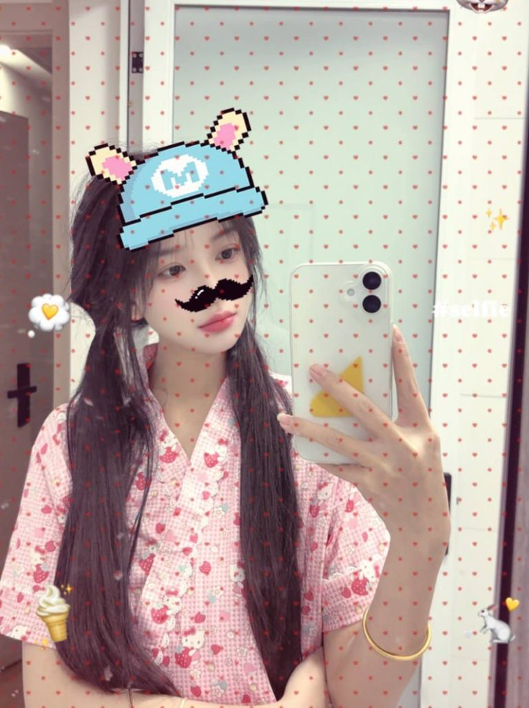 制服诱惑、少女感、情绪价值高