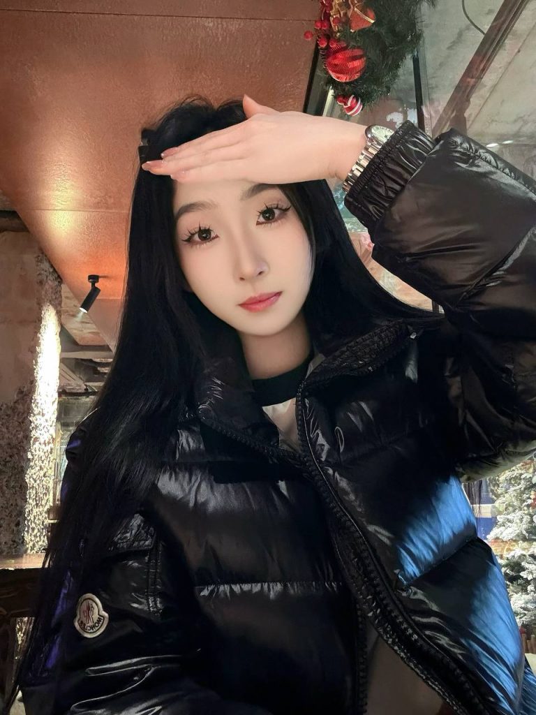 温柔御姐、制服诱惑、肤白粉嫩、清纯
