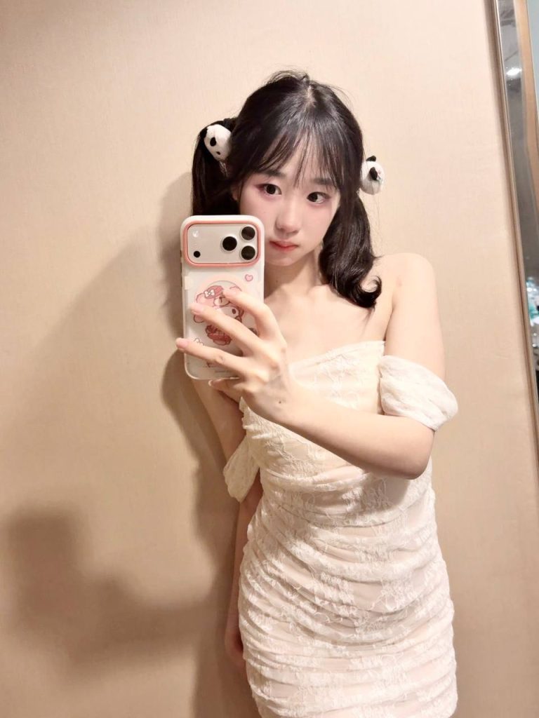 少女感、丝袜、可调教