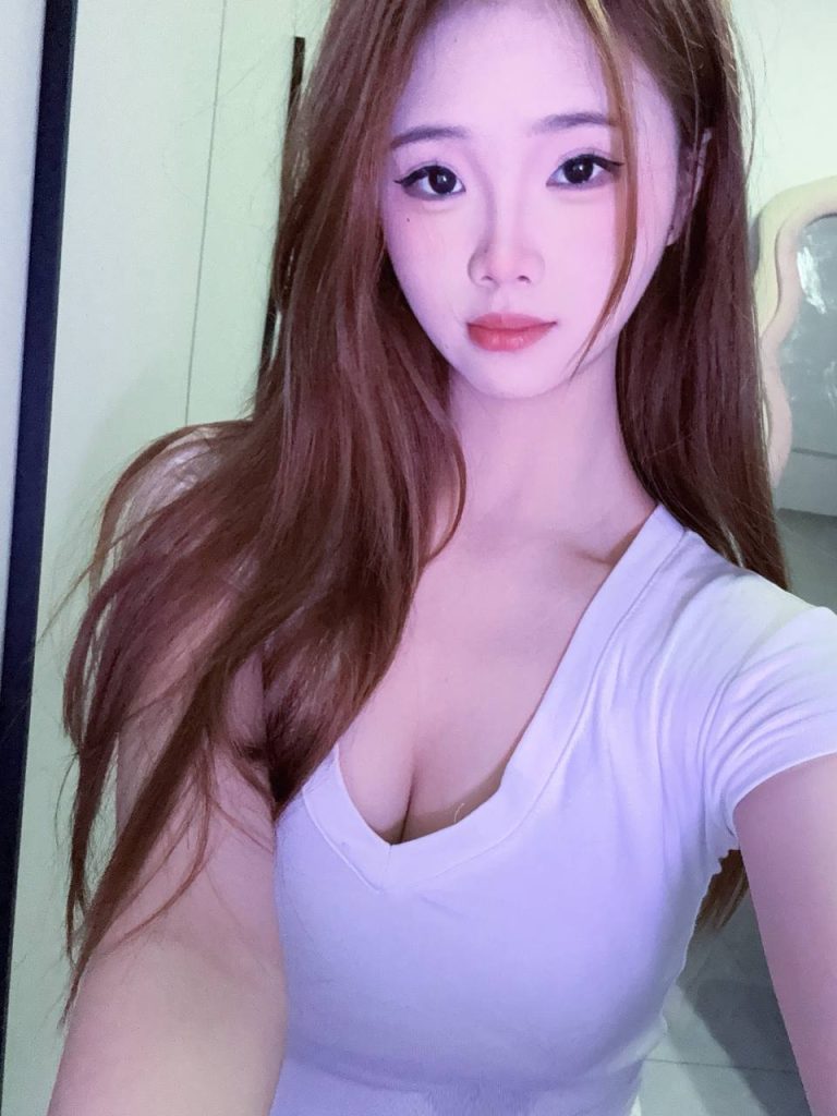 少女感、大长腿、清纯