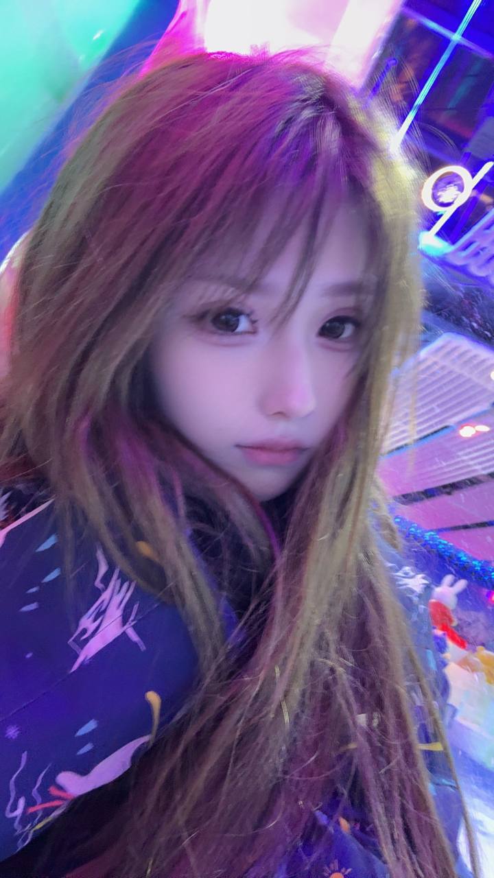 少女感、大长腿、吹箫