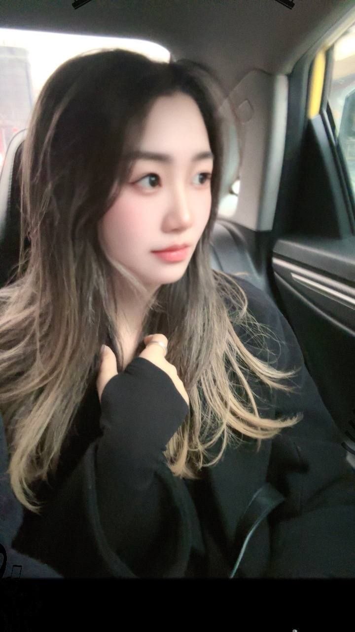00后、高挑、服务系、清纯