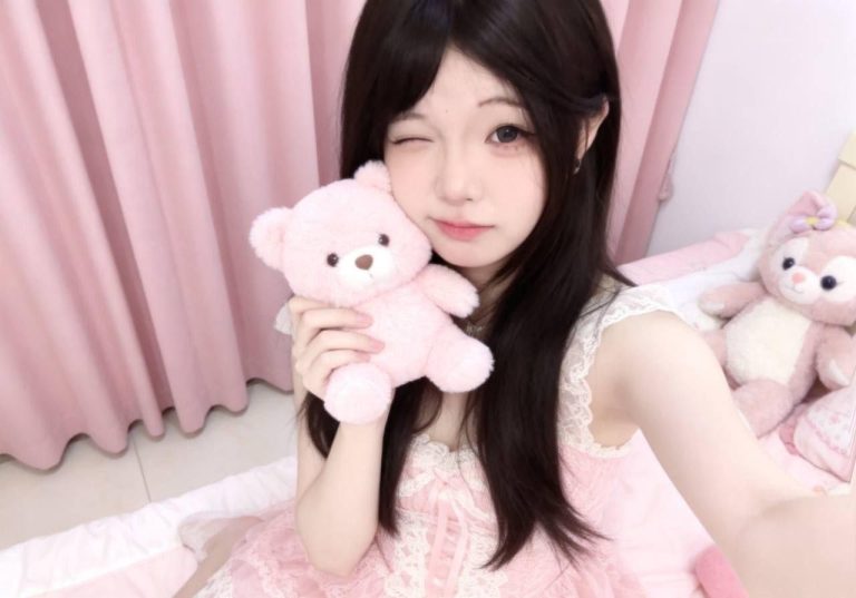 少女、坦克、态度车、蛇蛇精