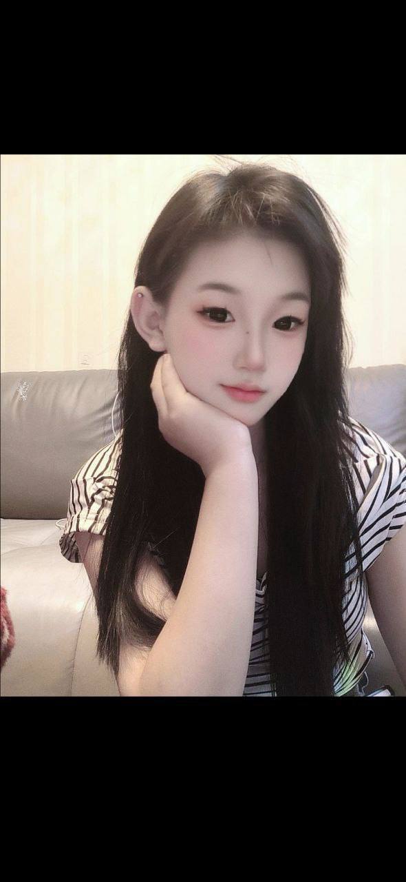 颜值高、身材好、态度好、清纯
