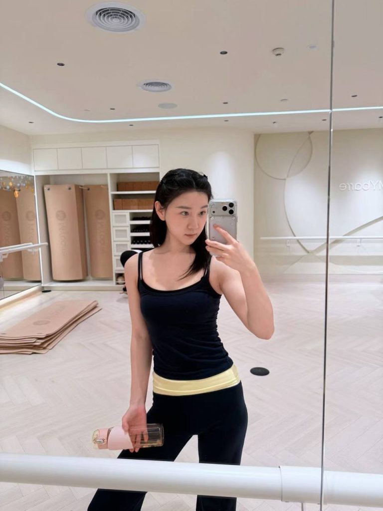 学生妹、瑜伽、温柔、服务好
