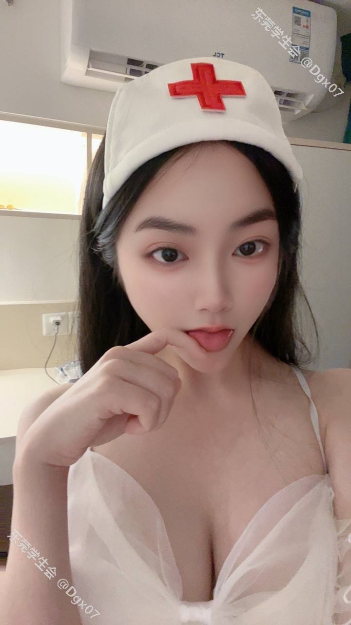 温柔热情、鸳鸯戏水、丝袜制服