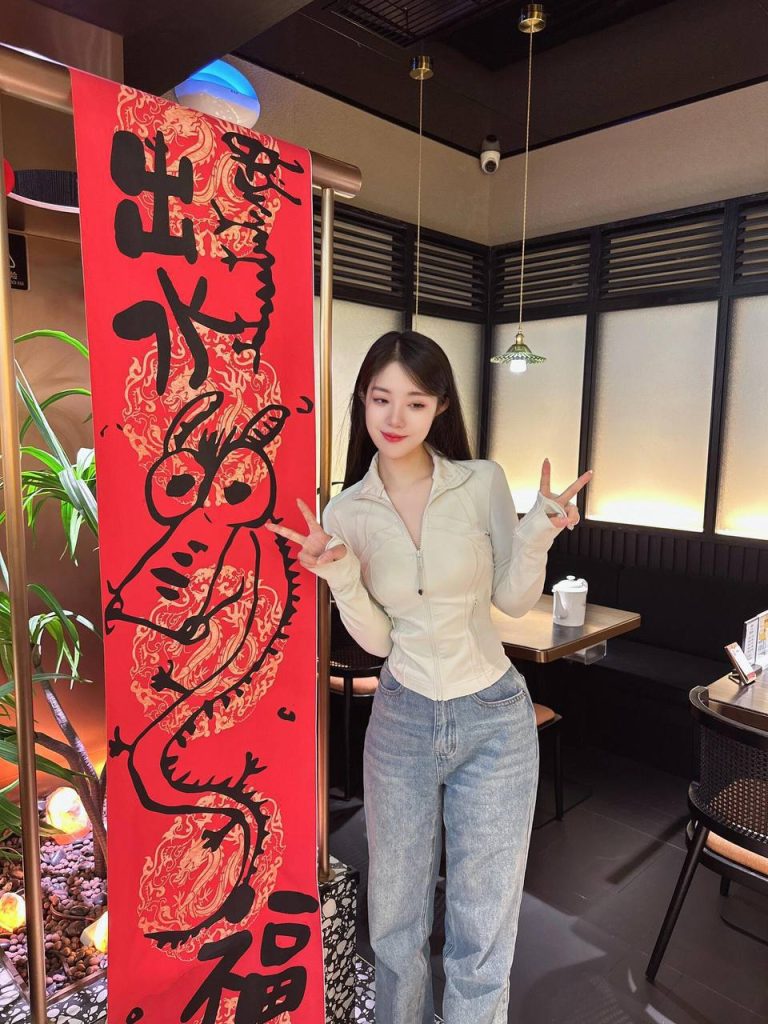 温柔骚甜、配合度高、皮肤白皙