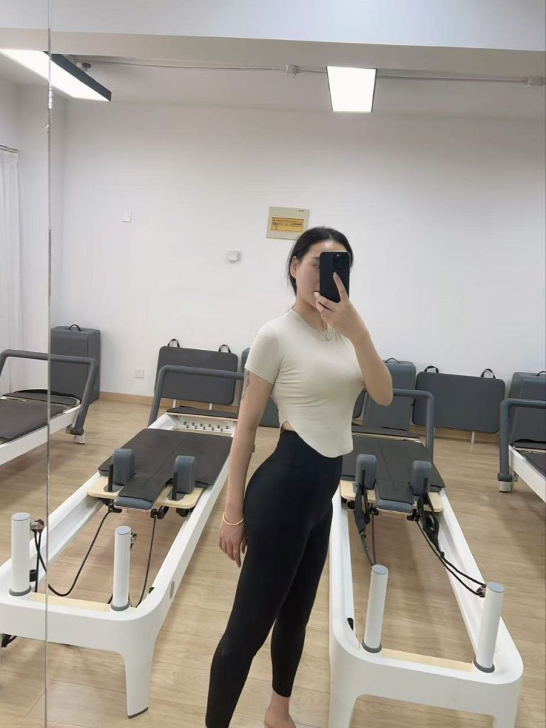 蜜桃臀、少妇、主动