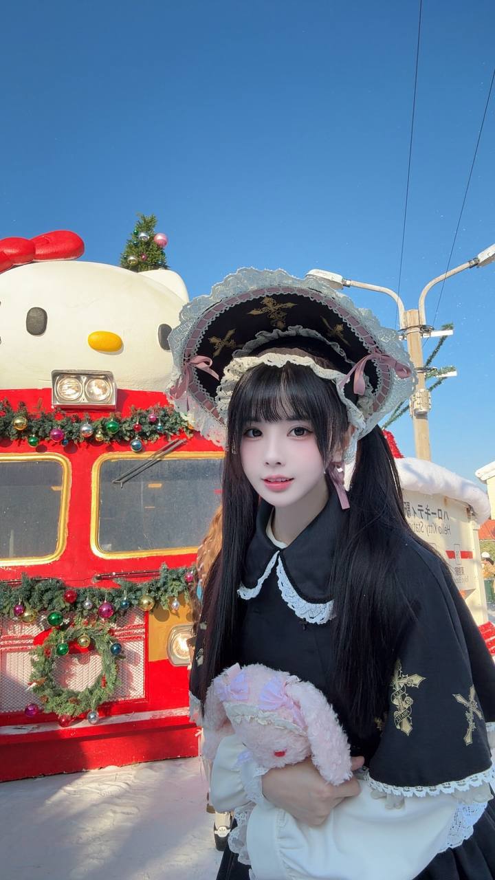 调情、丝袜制服、清纯