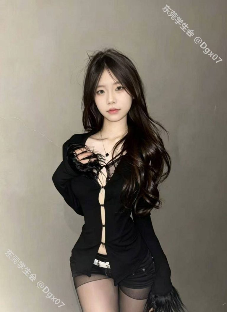 少女感、kiss、白嫩、清纯