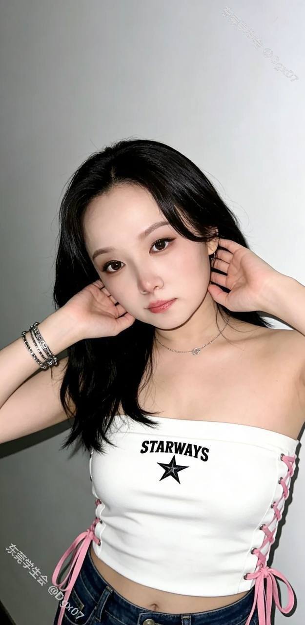 皮肤超白、手感超好、会夹会吸