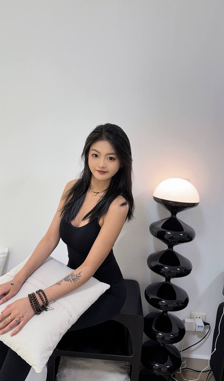 高颜值、好身材、服务好