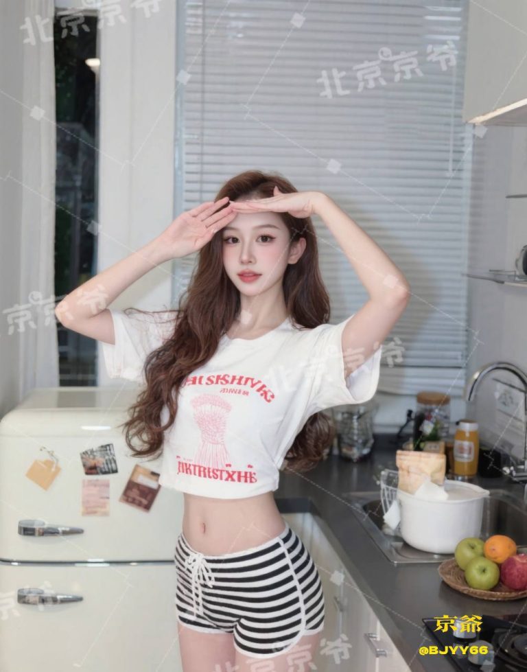 00后女友系、服务周到、制服丝袜