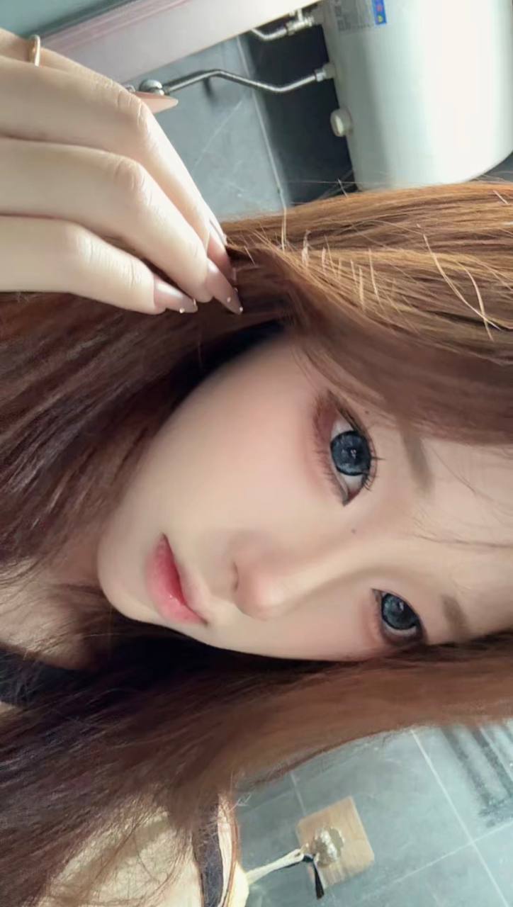 少女感、蜜桃臀、肤白、清纯
