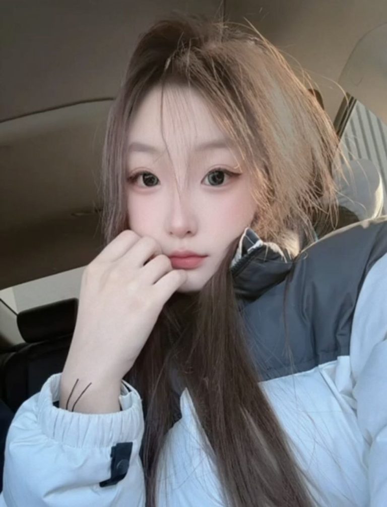 少女感、颜值高、态度好