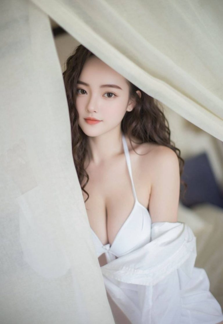 丰满、清纯、甜美
