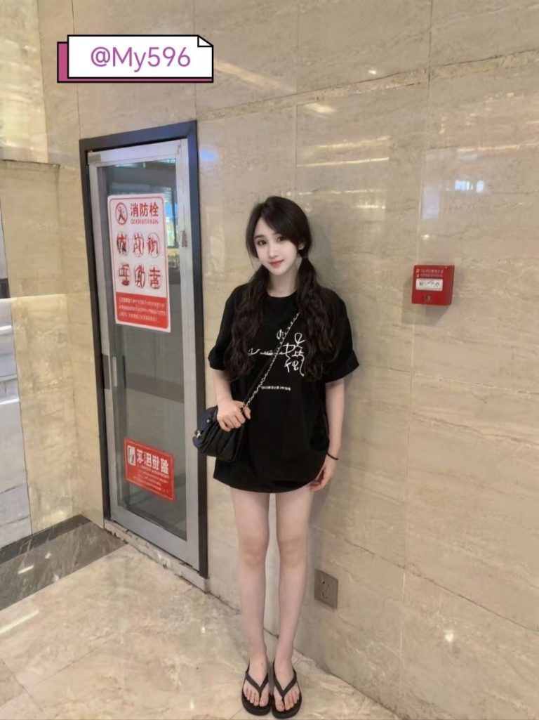 丝袜制服、热情主动、清纯、甜美