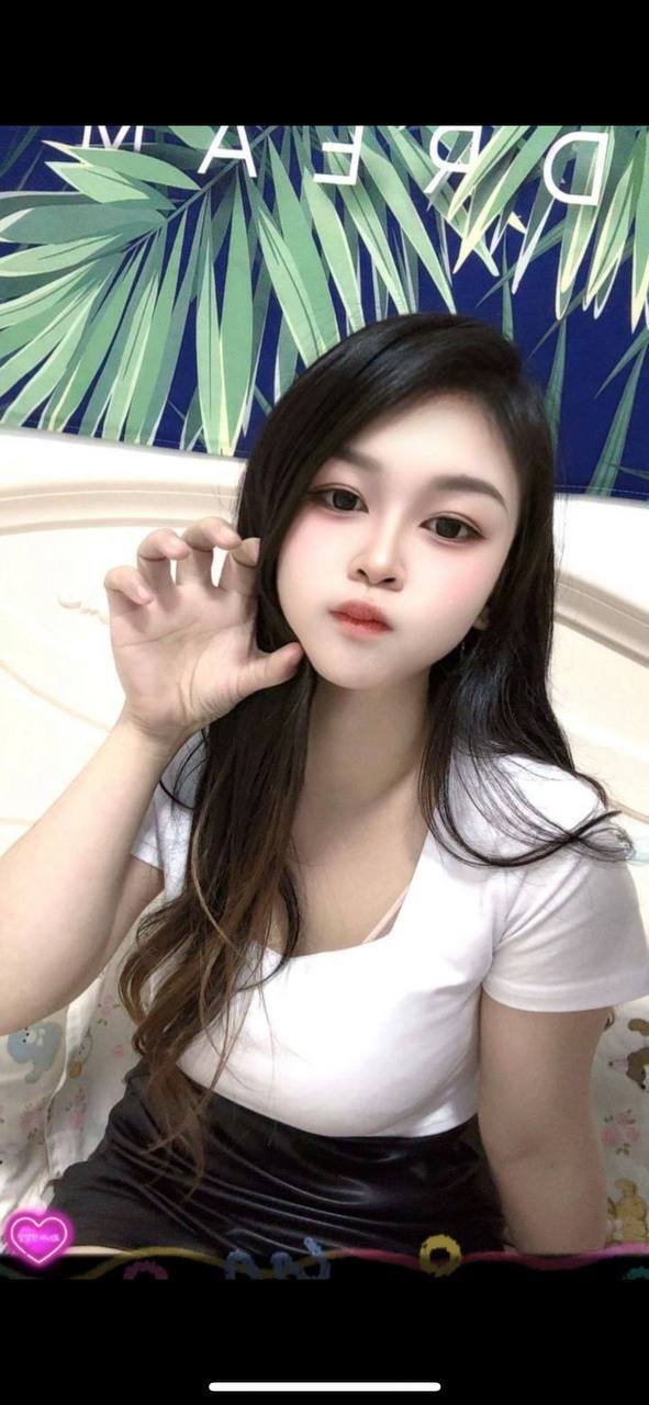 甜美可爱、乖巧听话、制服丝袜、激情配合