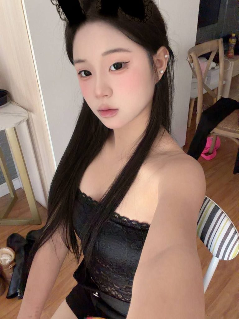 少女感、丝袜、配合