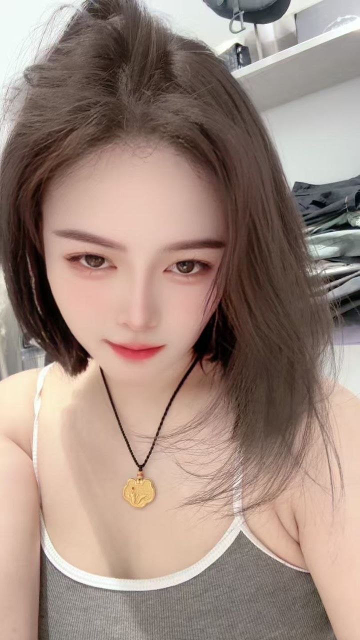 清纯、甜美、温柔