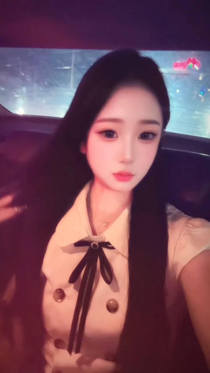 清纯、甜美、温柔